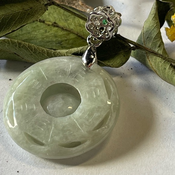 Natural Jade Pendant with Tiny Zircon Donut Shape Gemstone Crystal - Picture 4 of 7